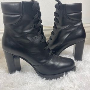 Stuart Weizmann booties